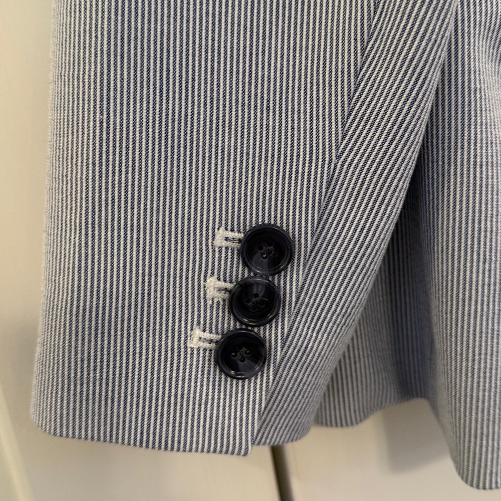 Talbots Blue and White Seersucker Striped Jacket and Pants - Picture 7 of 13